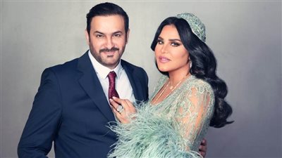 مشاهير يظهرون علاقاتهم العفوية بأزواجهم للجمهور