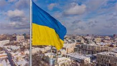 قادة فرنسا وإيطاليا وألمانيا يحملون 