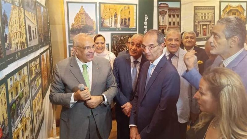 جانب من المعرض