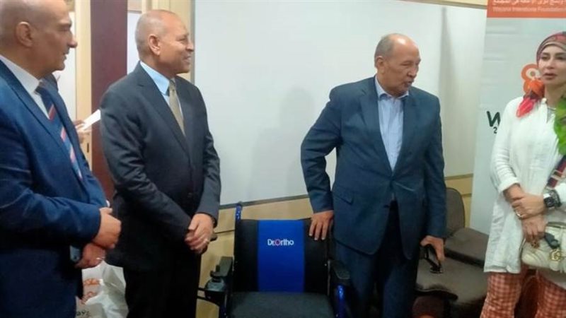 جانب من مراسم توزيع