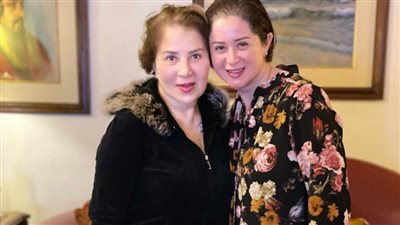 شاهد احتفال بوسي ومي نور الشريف بعيد ميلاد شقيقتها نورا