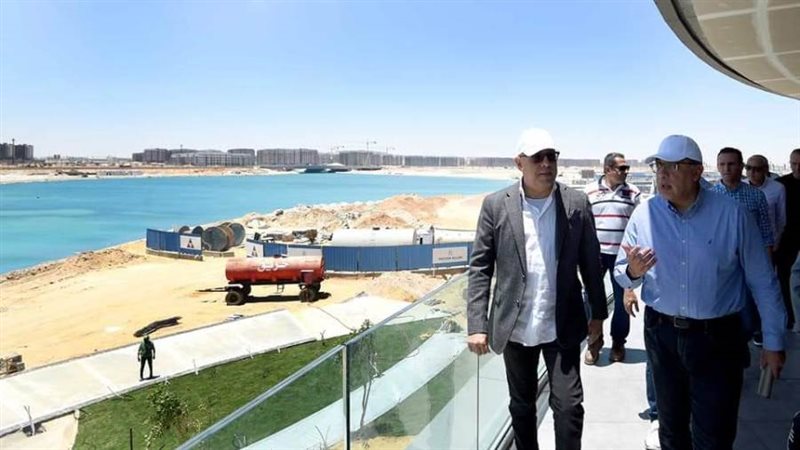 رئيس الوزراء خلال