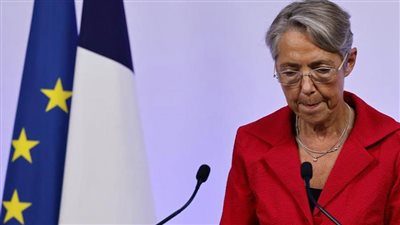 رئيسة وزراء فرنسا تعتبر نتيجة الانتخابات التشريعية خطرا على البلاد بعد 