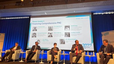 رئيس الرعاية الصحية يترأس مائدة مستديرة حول التغطية الصحية الشاملة في مصر 