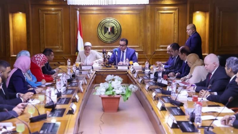 اجتماع وزيرا الصحة