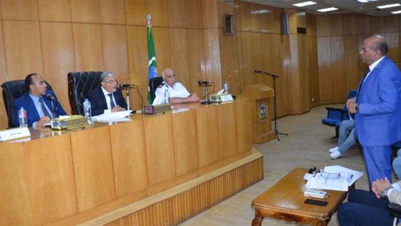 محافظ المنيا