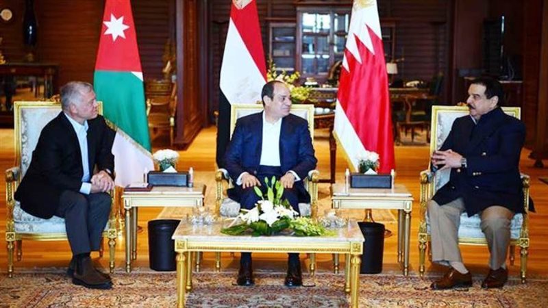 على هامش القمة الثلاثية