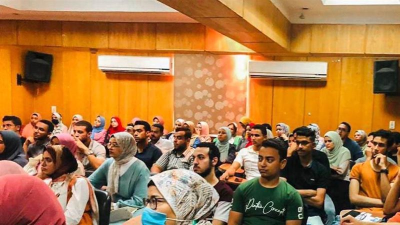 جانب من الندوه