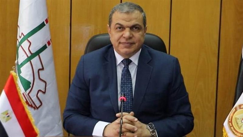 وزير القوى العاملة