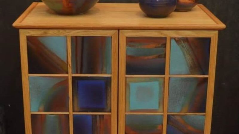 جانب من معرض الأثاث