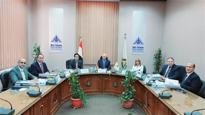 لجنة قيادات جامعة بنها تستقبل المتقدمين للوظائف القيادية