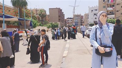 غضب طلاب الثانوية العامة بالقليوبية من صعوبة امتحان مادة 