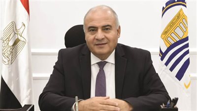 محافظ قنا يحيل واقعة إلقاء حفار لمخلفات التطهير مرة أخرى بالترعة للنيابة