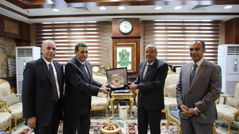 محافظ المنيا ونايبه