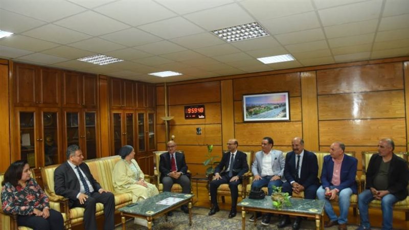 رئيس جامعة أسيوط