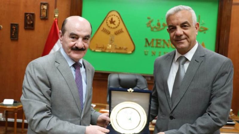 قنصل فلسطين ورئيس