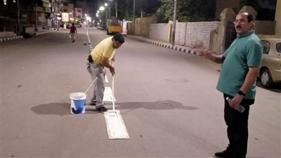 محافظ أسيوط استكمال أعمال رصف شوارع بالوليدية بحي شرق ودهان وتخطيط المطبات بأبوتيج