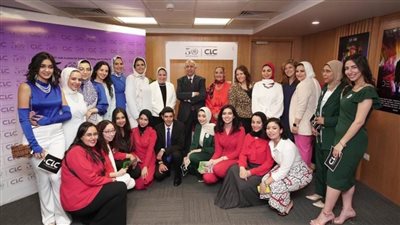 «التلوث البلاستيكي» مشروعات تخرج طلبة «الترجمة» بكلية اللغة والإعلام في الإسكندرية