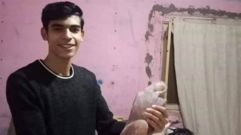 الطالب زياد النجار