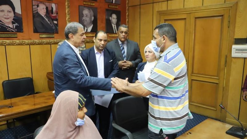 وزير القوى العاملة