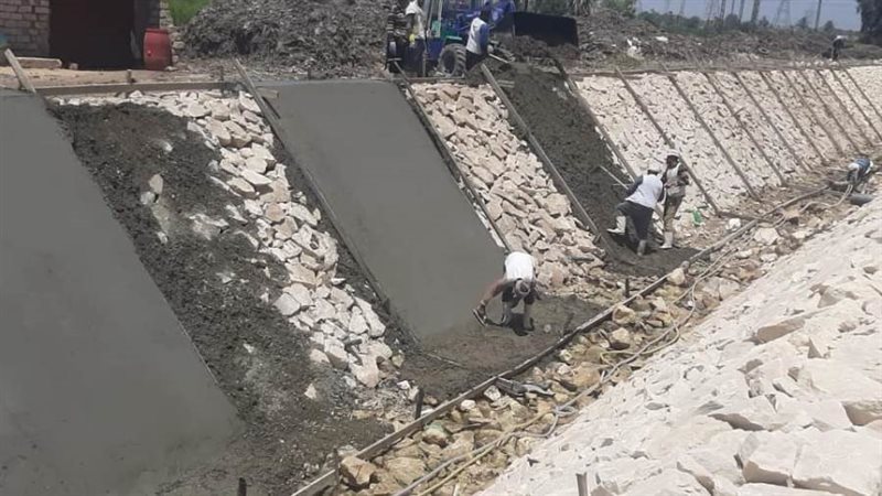 تبطين الترع