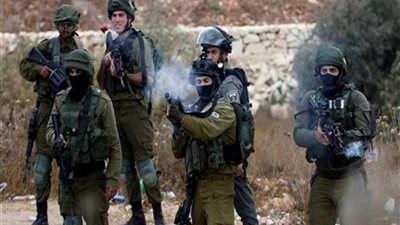 استشهاد فلسطيني برصاص قوات الاحتلال الإسرائيلي واعتقال 4 في الضفة الغربية