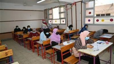 وسط إجراءات أمنية واحترازية مشددة..طلاب الثانوية العامة يؤدون امتحان اللغة العربية