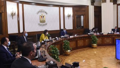 رئيس الوزراء يتابع الموقف التنفيذي للمشاريع الاستثمارية لصندوق مصر السيادي