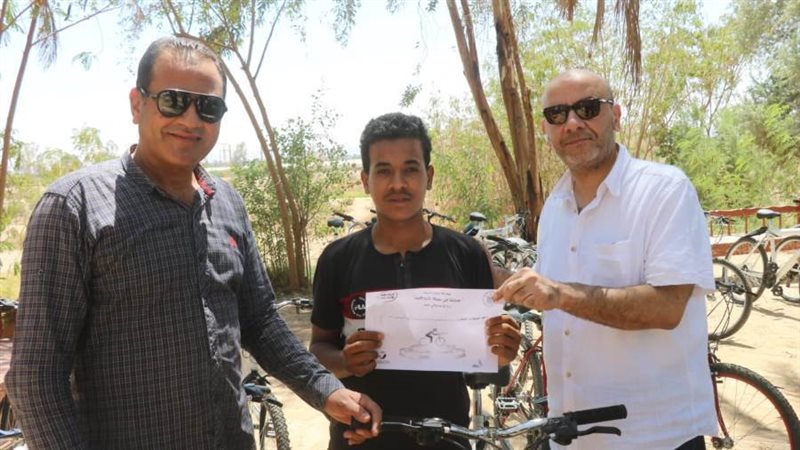 خلال فعاليات توزيع