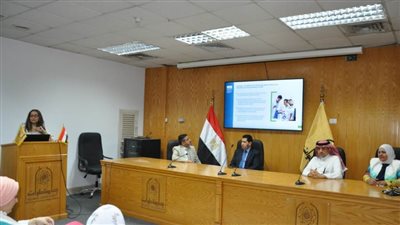 جامعة حلوان تبحث تطوير جيل جديد من الباحثين