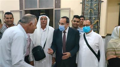 أهالي شمال سيناء يودعون حجاج الجمعيات الأهلية بالزغاريد