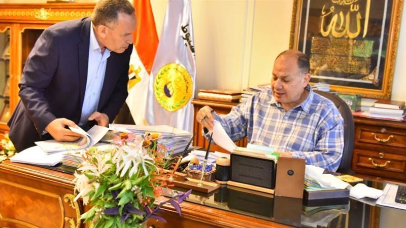 محافظ أسيوط يعتمد