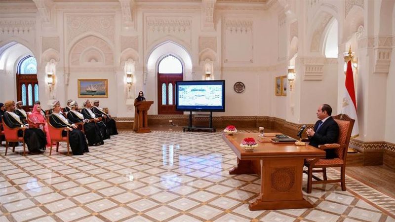 الرئيس يشاهد الفيلم