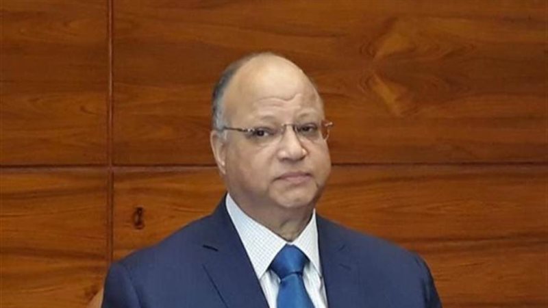 محافظ القاهرة خالد