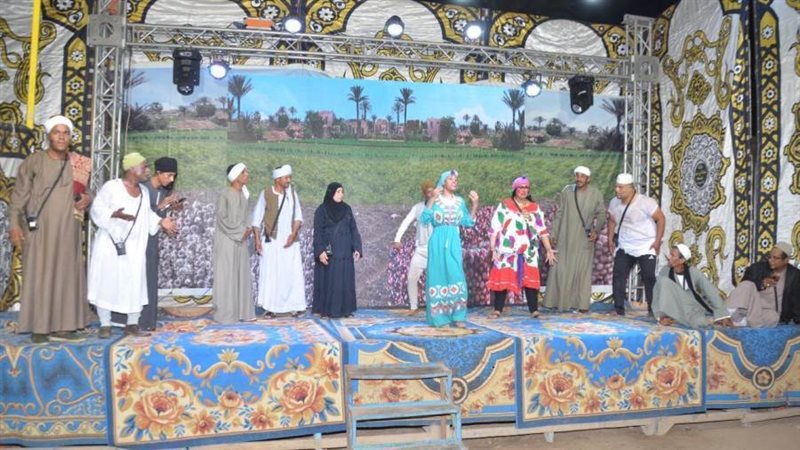 عرض مسرح القرية