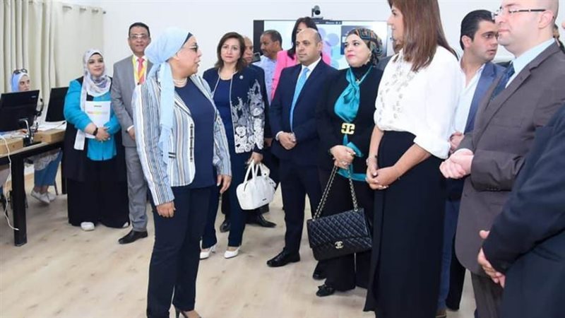 وزيرة الهجرة فى بنى