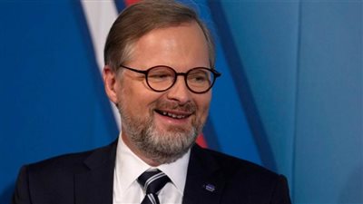 الجنرال بيتر بيفل يعلن خوضه للانتخابات الرئاسية في التشيك يناير 2023