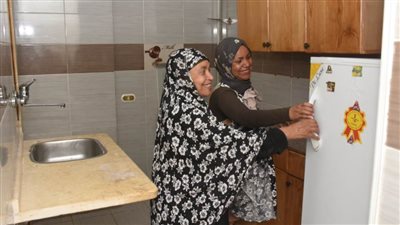  محافظ الإسكندرية: الرئيس أمر بتوفير شقق مجهزة لمتضرري عقار الدخيلة المنهار