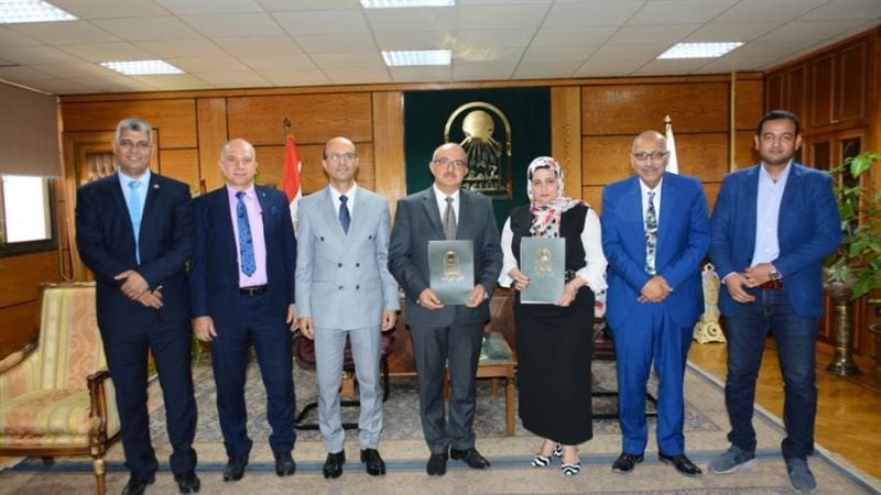 رئيس جامعة أسيوط