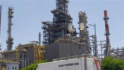 البيئة: لجنة عاجلة للوقوف على أسباب انبعاث روائح بترولية شرق القاهرة