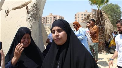 مذبحة الريف الأوروبي.. أهالي المجني عليهم يحضرون للمحكمة بالزي الأسود ويطالبون بالقصاص 