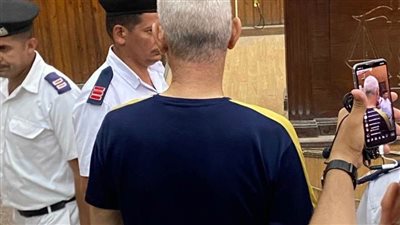 محاكمة المتهم في مذبحة الريف الأوروبي.. الجاني يعترف بالواقعة وصراخ من أهالي المجني عليهم.. (صور)