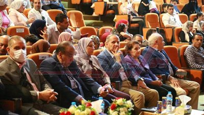 الاحتفال بتخريج أول دفعة من المدرسة الدولية الحكومية بكفر الشيخ