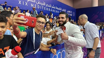 زياد السيسي يتوج بذهبية سلاح السيف بدورة ألعاب البحر المتوسط