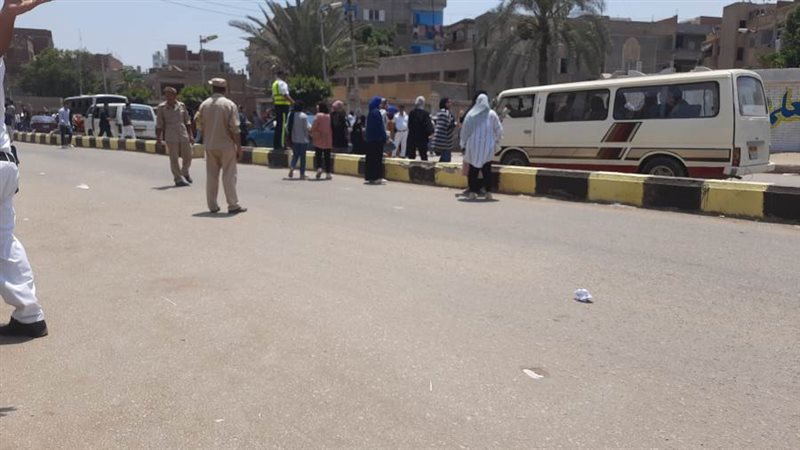 من أمام مدرسة الدكتور