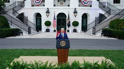 بايدن ورؤساء سابقون يحيون ذكرى يوم الاستقلال