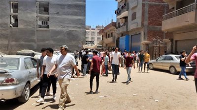 فرحة بين طلاب الثانوية العامة بالشرقية بعد أداء امتحان الديناميكا