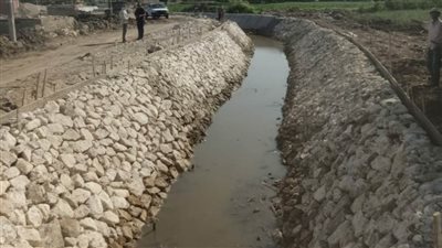 متابعة أعمال المشروع القومي لتأهيل الترع بالإسماعيلية 