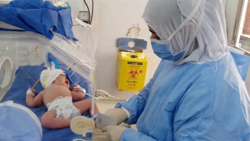 فحص الأطفال حديثي