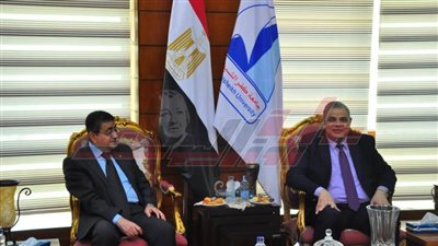 رئيس جامعة كفر الشيخ يترأس لجنة اختيار عميد كلية العلوم